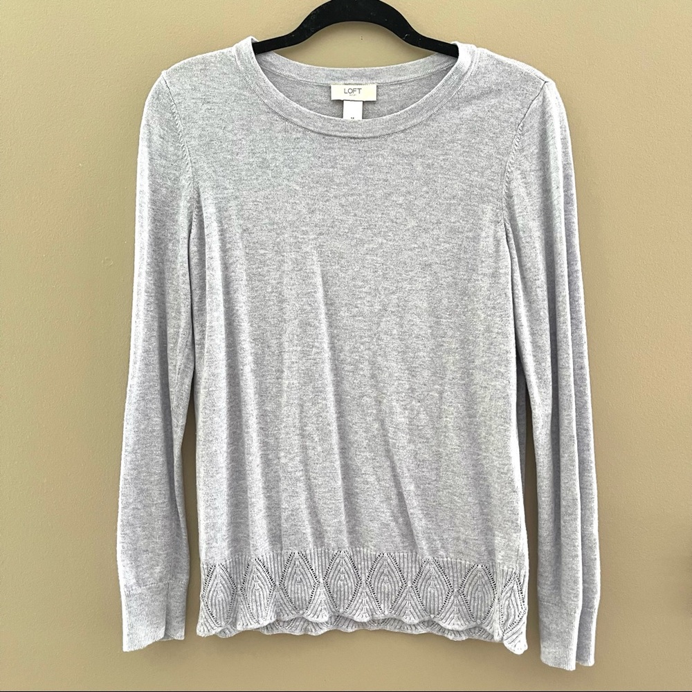 LOFT Women's Gray Crew Neck Sweater